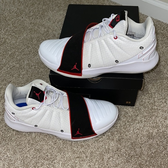 Jordan Other - EUC ❤️RARE❤️Jordan CP3.XI White/University Red-Black “Houston” Size 13 3/2018